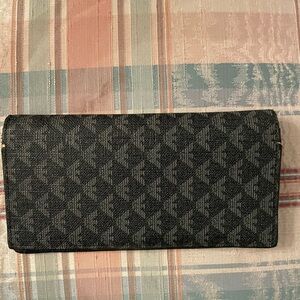Unbranded wallet